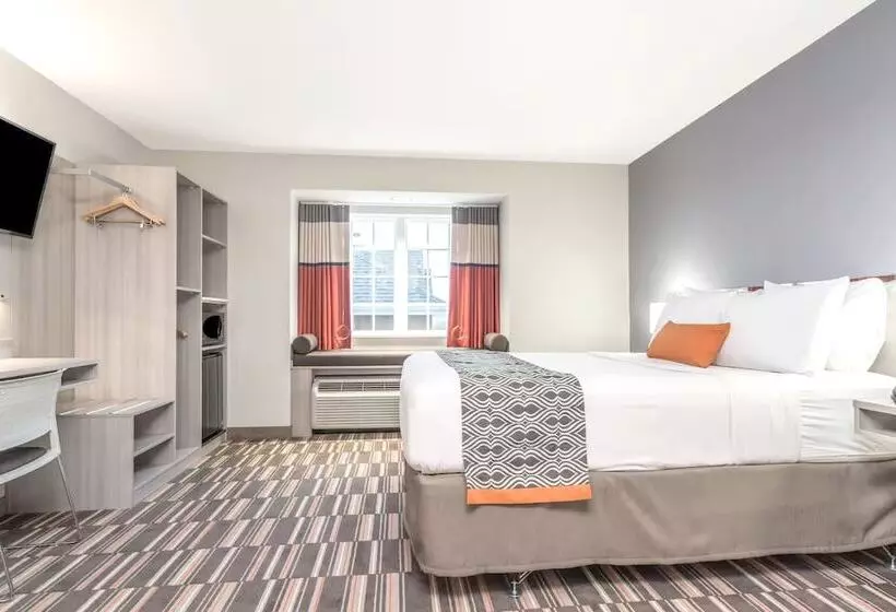 ホテル Coratel Inn & Suites By Jasper Rochester