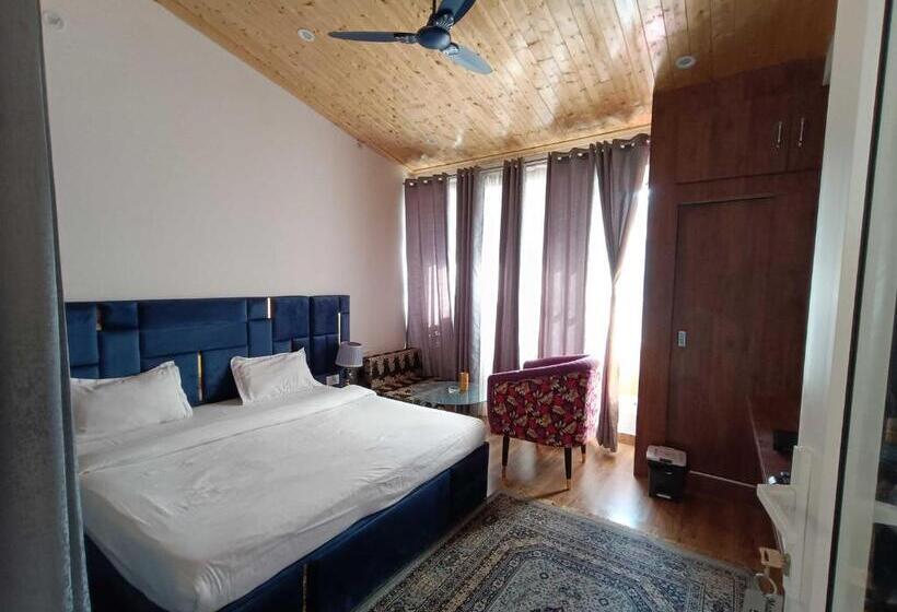 호텔 Collection O The Maan Resort