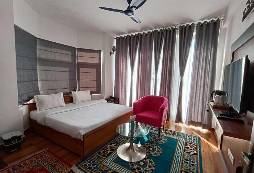 호텔 Collection O The Maan Resort