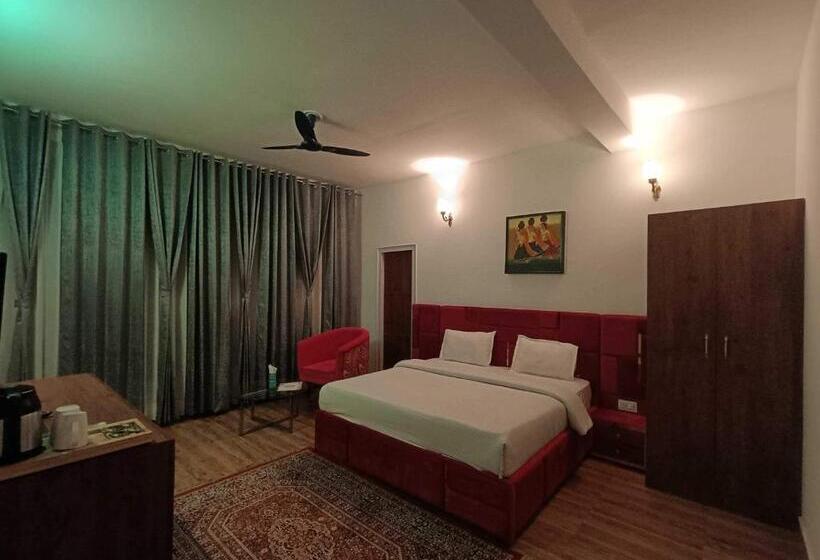 호텔 Collection O The Maan Resort