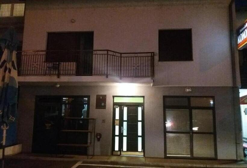 پانسیون Rooms Adrijana