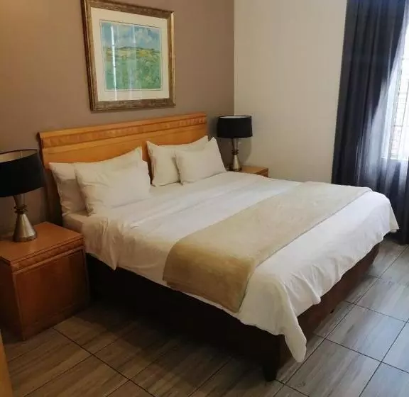 Airport Inn And Suites