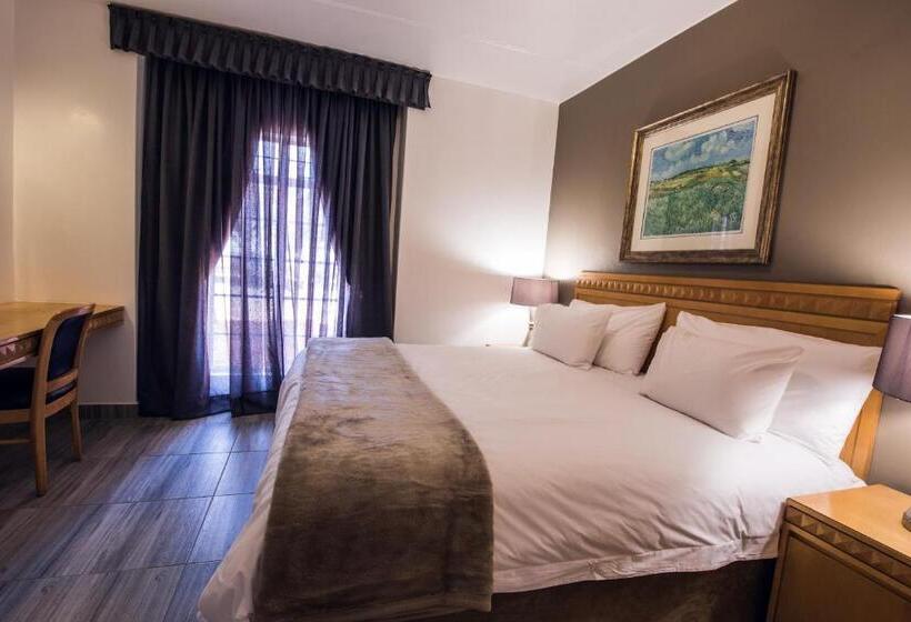 Airport Inn And Suites