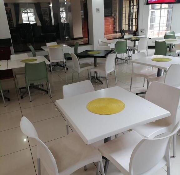 Airport Inn And Suites