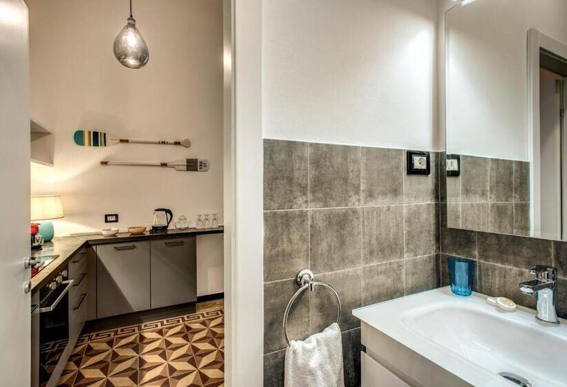 Aweshomeitaly   Cinque Terre Fancy