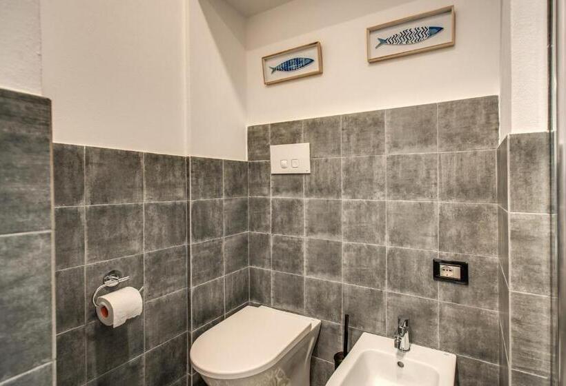 Aweshomeitaly   Cinque Terre Fancy