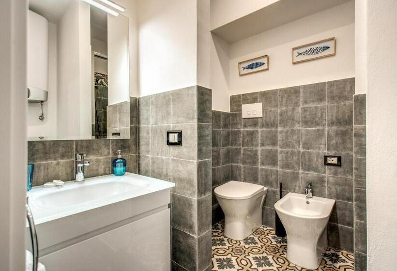 Aweshomeitaly   Cinque Terre Fancy