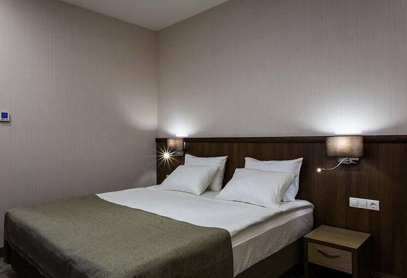 בית מלון כפרי Alpha Business