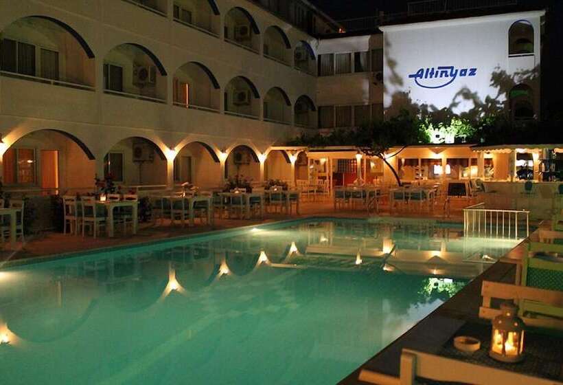 هتل Altinyaz