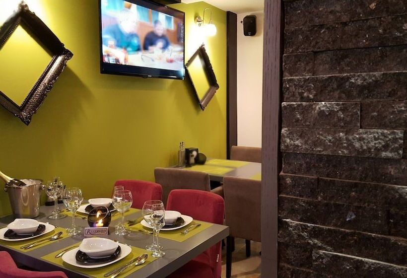 هتل Apart Kalonis