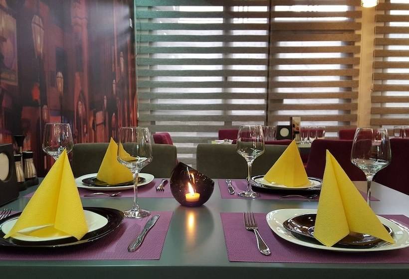 هتل Apart Kalonis