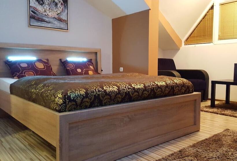 هتل Apart Kalonis