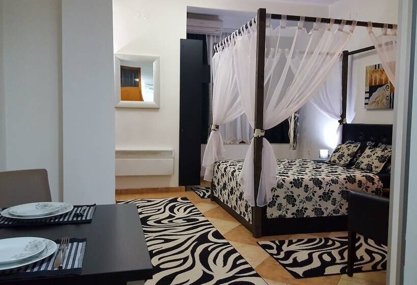 هتل Apart Kalonis