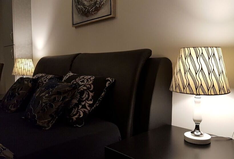 هتل Apart Kalonis