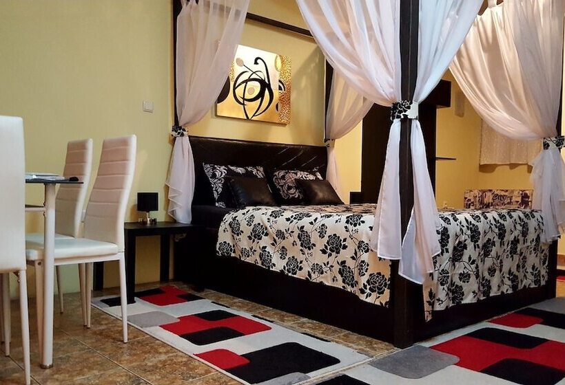 هتل Apart Kalonis