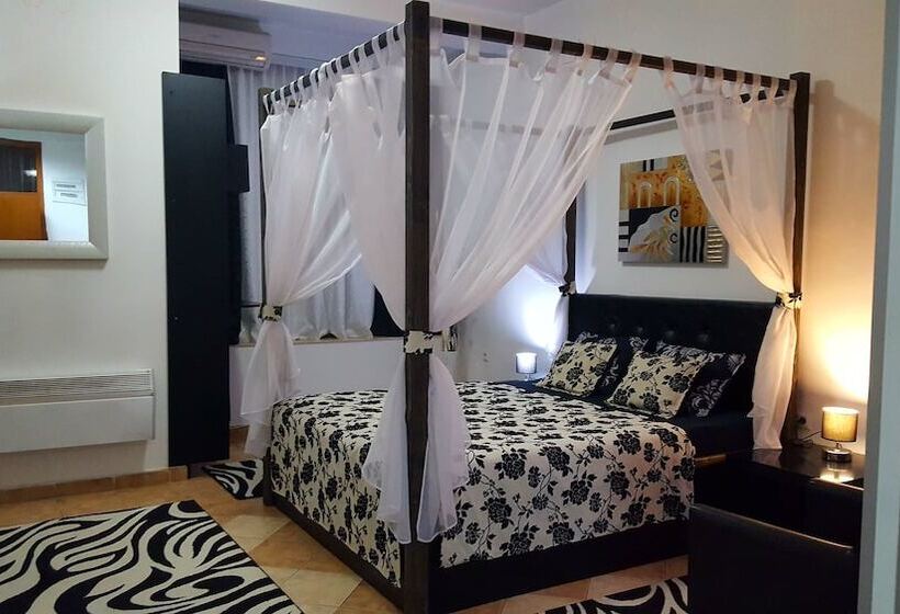 هتل Apart Kalonis