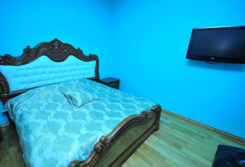 هتل Black Sea House