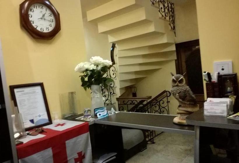 هتل Black Sea House