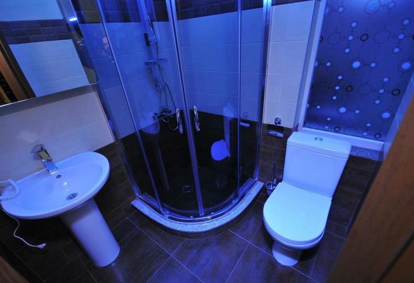 هتل Black Sea House