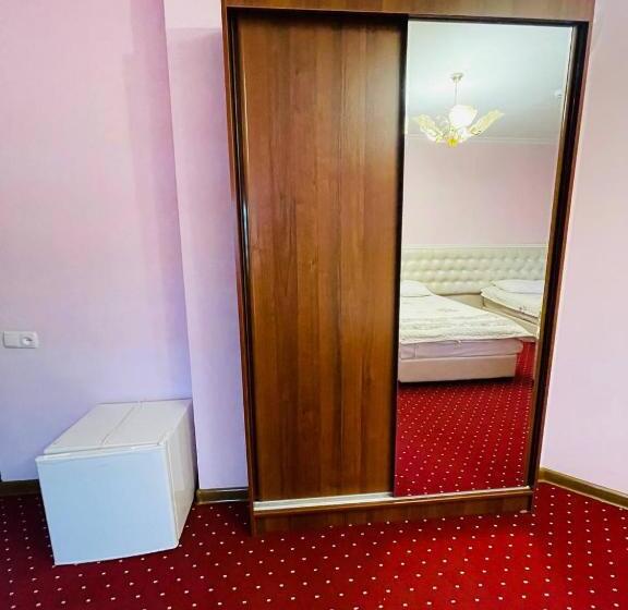 בית מלון כפרי Chor Minor