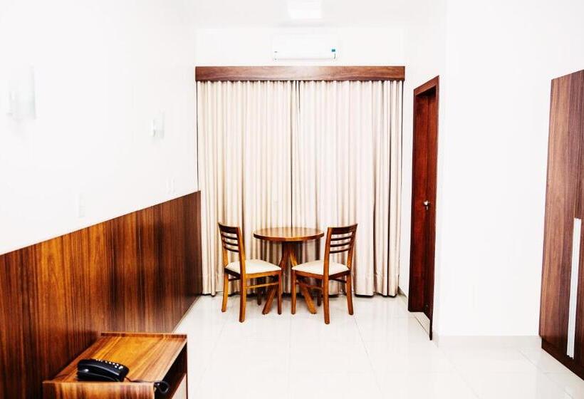 فندق Gálatas Golden