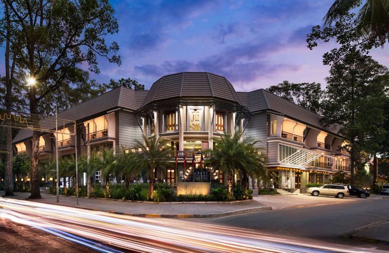 Отель J7 Angkor