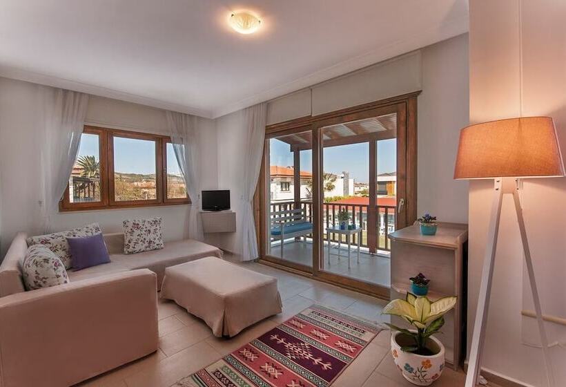 Отель Mara Bahçe Alaçatı