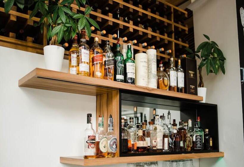 هتل Napoleon Memphis