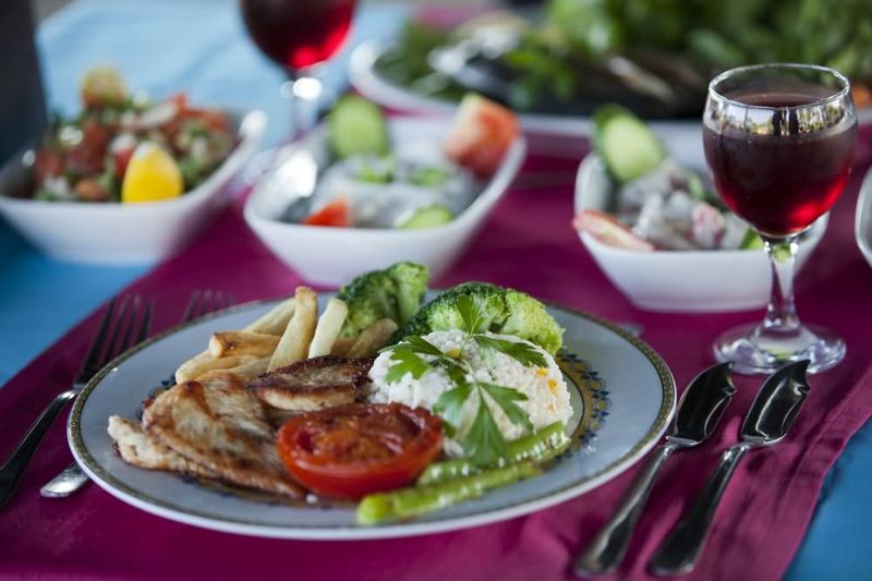 אתר נופש Clover Magic Park Beach