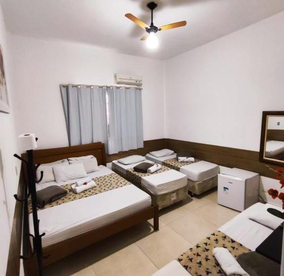 ベッドアンドブレックファースト Aparecida Akuto S Pousada