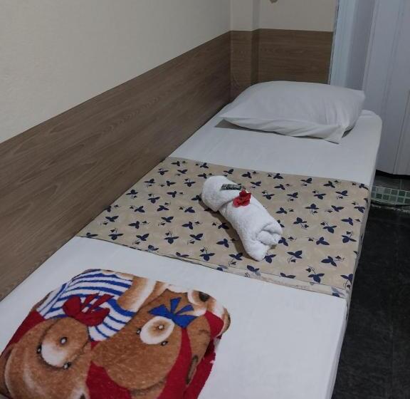 ベッドアンドブレックファースト Aparecida Akuto S Pousada