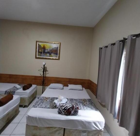 ベッドアンドブレックファースト Aparecida Akuto S Pousada