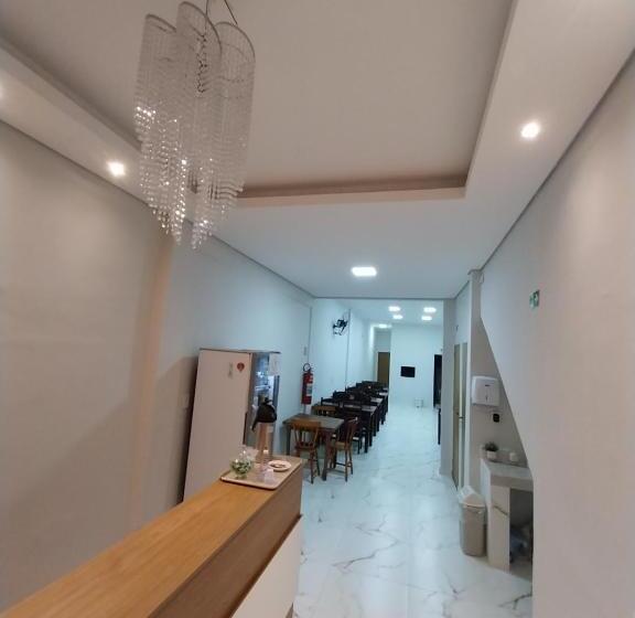 ベッドアンドブレックファースト Aparecida Akuto S Pousada