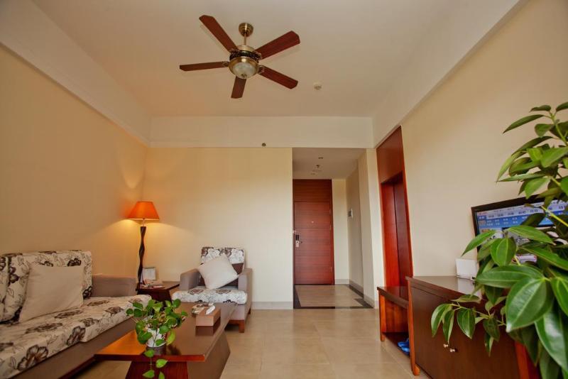 Days Hotel Hainan Xinglong Jinlvju