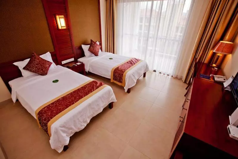 Days Hotel Hainan Xinglong Jinlvju