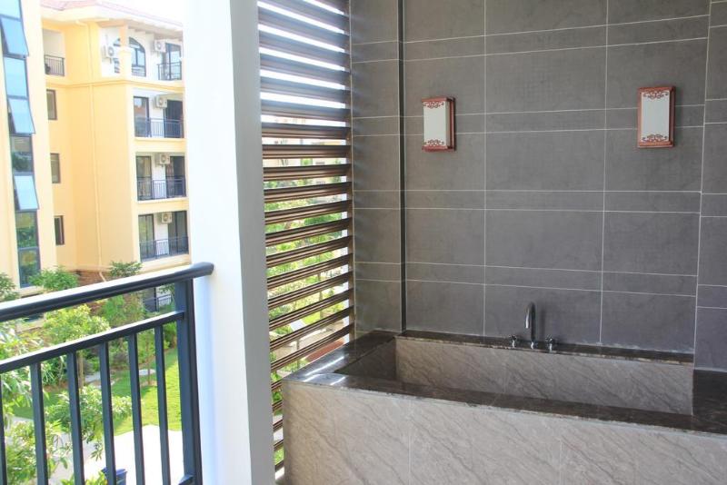 Days Hotel Hainan Xinglong Jinlvju