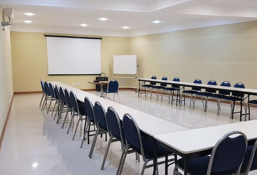 فندق Barbur Center