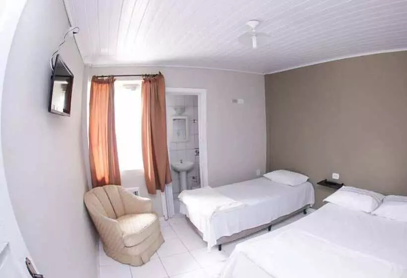 Hotelli Calixtro