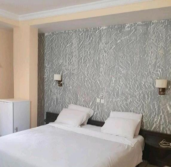 هتل Golden Plazza