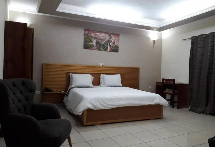 هتل Golden Plazza