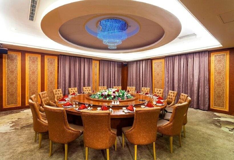 هتل Golden Tulip Aesthetics