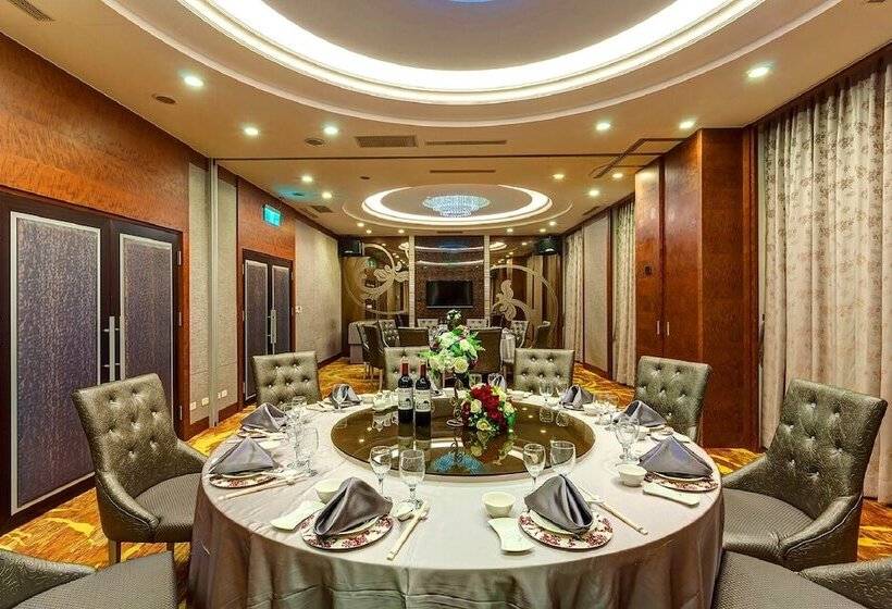 هتل Golden Tulip Aesthetics