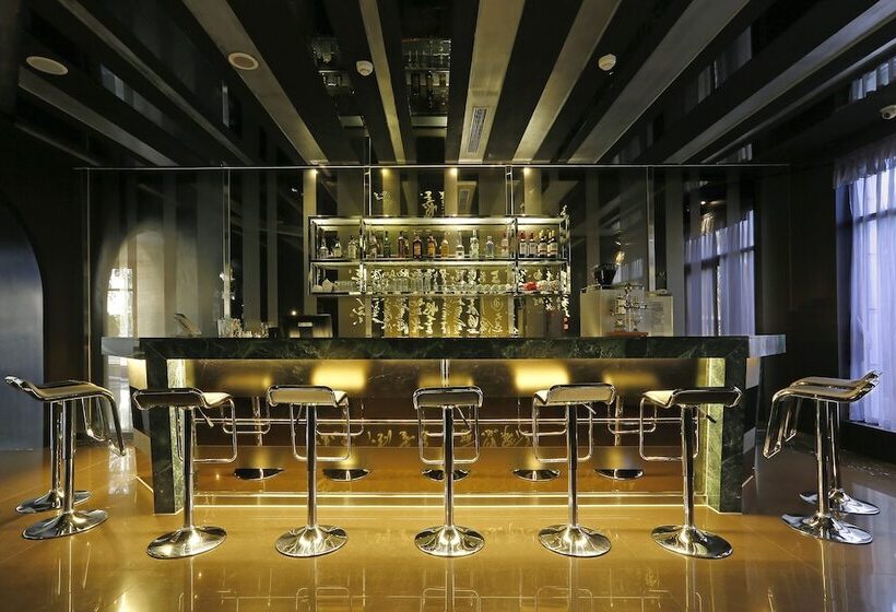 هتل Golden Tulip Aesthetics