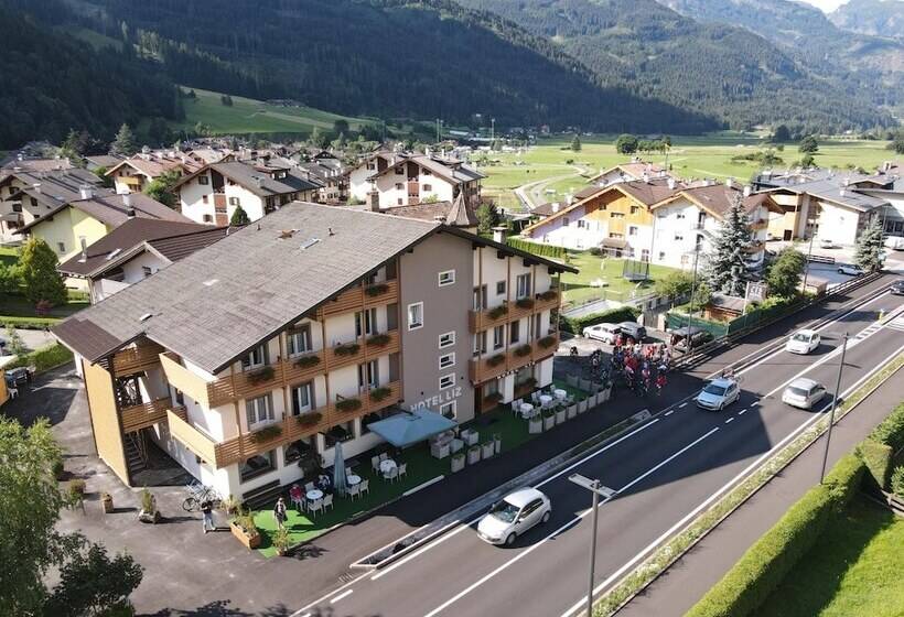 Liz Hotel & Apartments