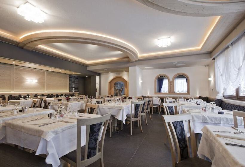 Liz Hotel & Apartments