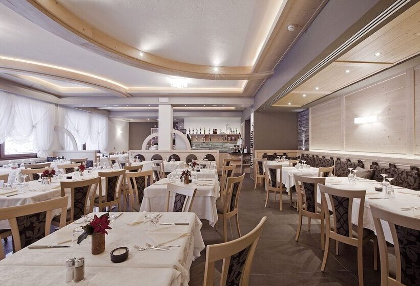 Liz Hotel & Apartments