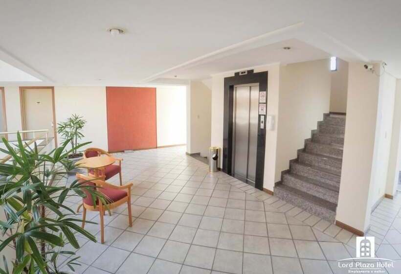 Отель Lord Plaza