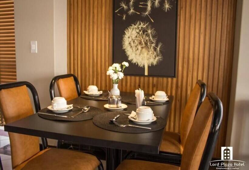 Отель Lord Plaza