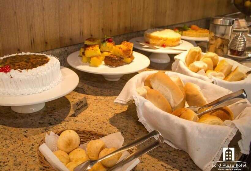 Отель Lord Plaza