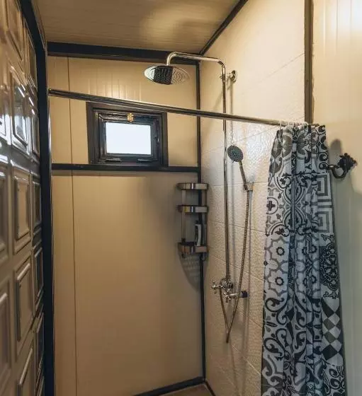 هاستل Q Podgorica Beds,rooms And More